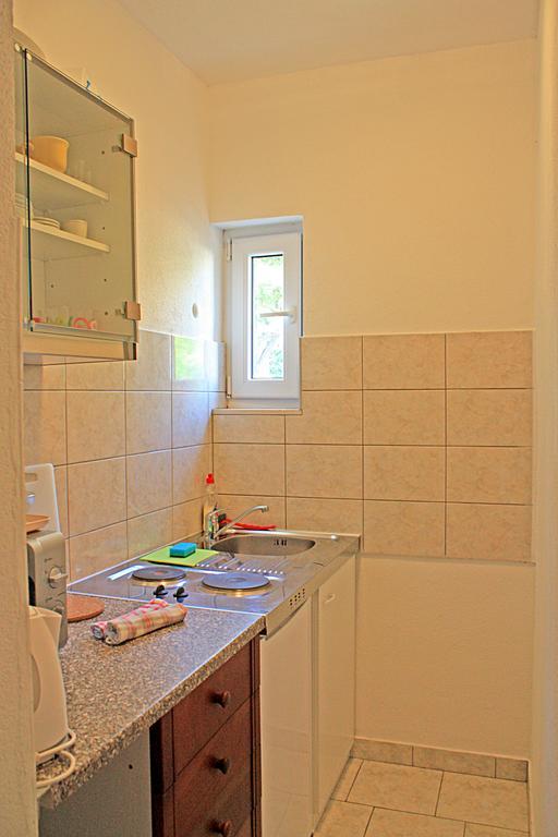Bougainvillea Apartments Макарска Екстериор снимка