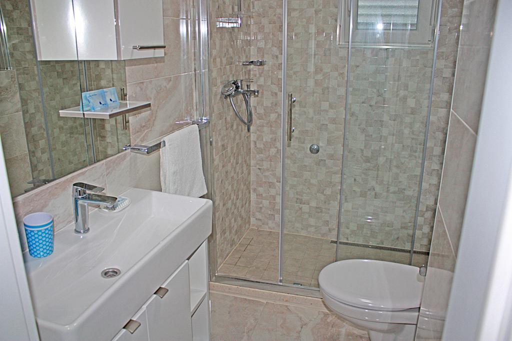 Bougainvillea Apartments Макарска Екстериор снимка