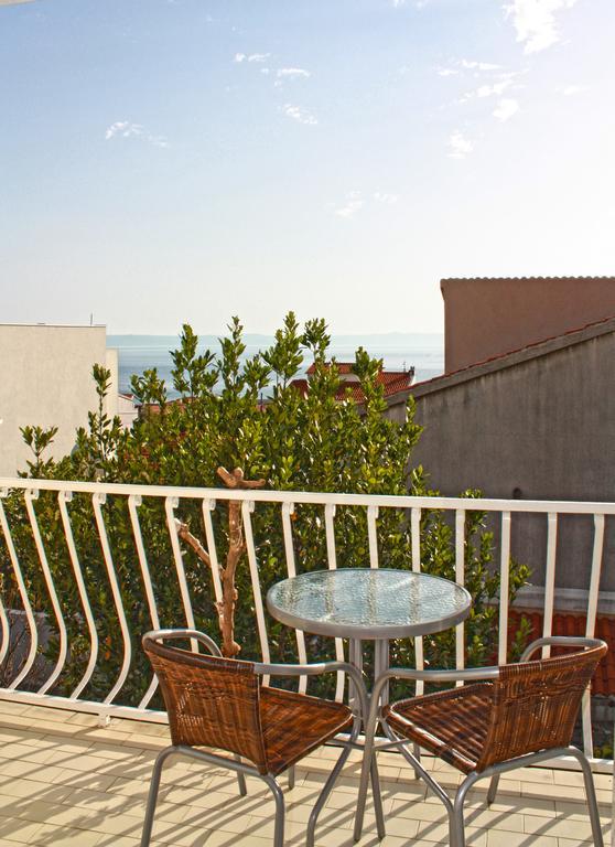 Bougainvillea Apartments Макарска Екстериор снимка