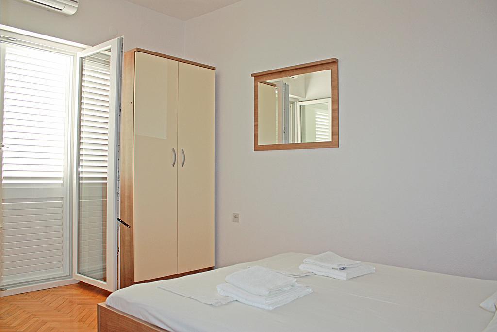 Bougainvillea Apartments Макарска Екстериор снимка